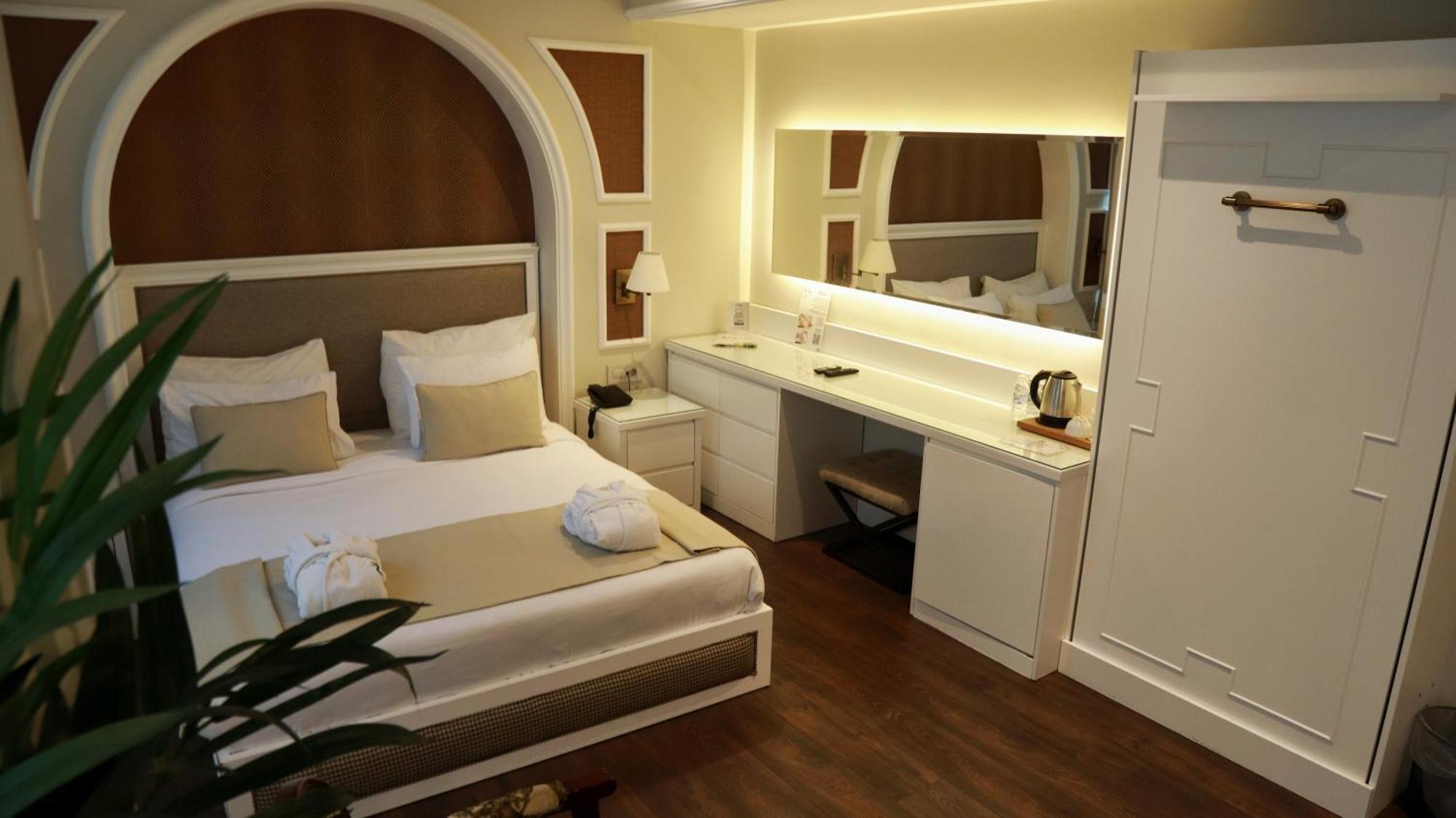 Dbd Hotel Bayrakli Izmir Exterior photo